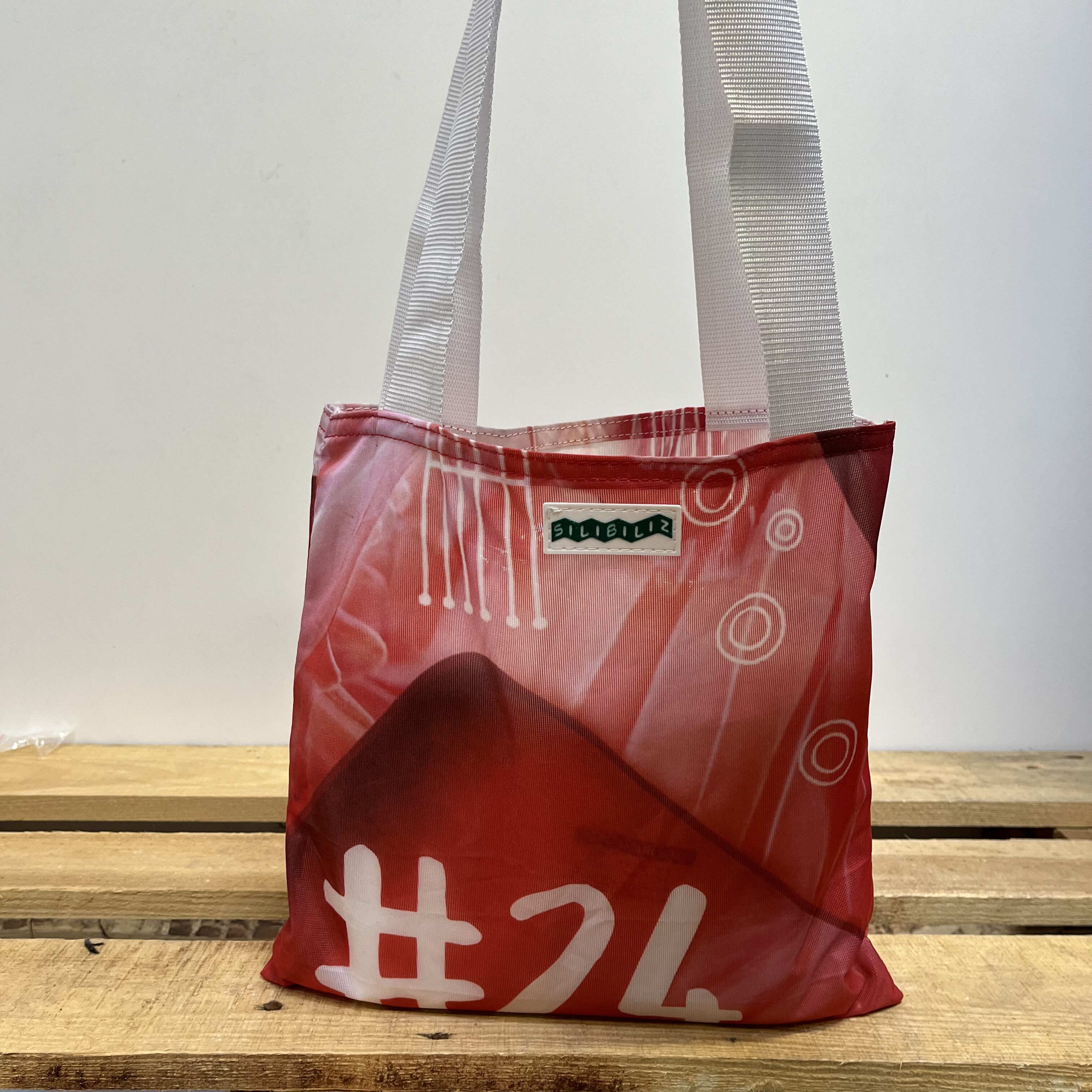 Tote bag